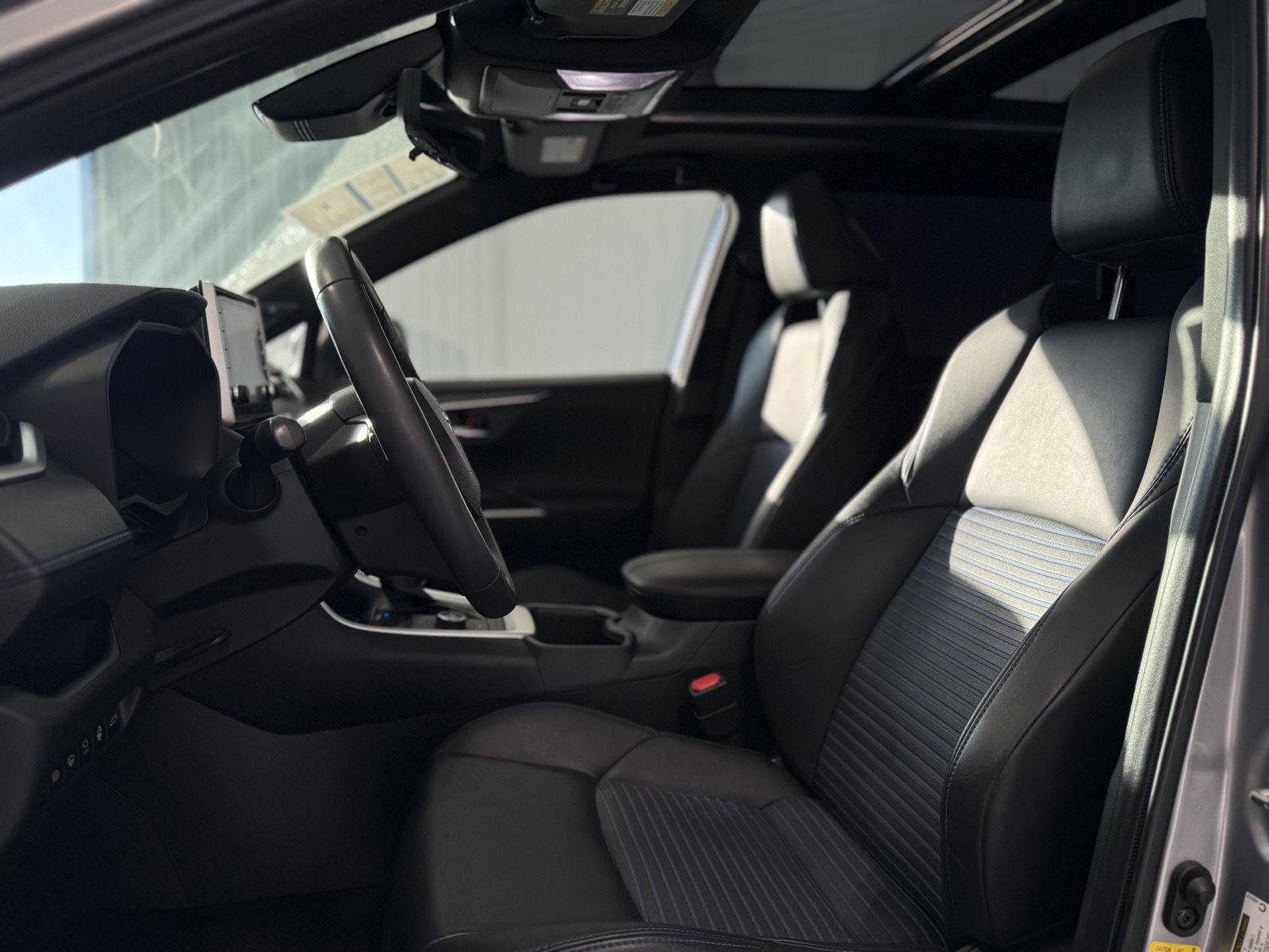 Used 2022 Toyota RAV4 XSE image 10