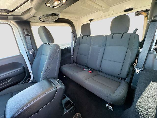 Used 2023 Jeep Wrangler Sport AWD/4WD image 19