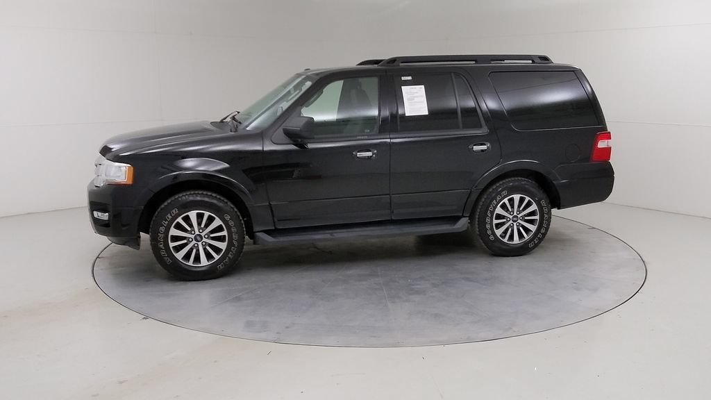 Certified 2017 Ford Expedition XLT w/ Equipment Group 202A AWD/4WD image 18