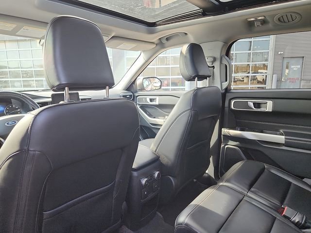 Certified 2021 Ford Explorer XLT w/ Equipment Group 202A AWD/4WD image 22
