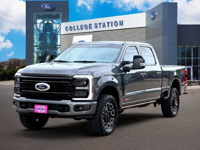Certified 2025 Ford F250 Platinum AWD/4WD image 2