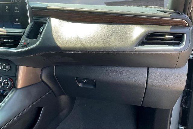 Used 2023 Chevrolet Suburban High Country RWD image 40