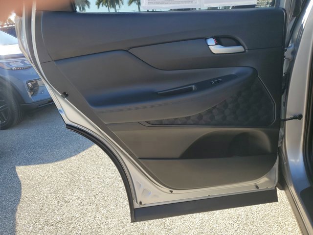 Used 2022 Hyundai Santa Fe SE image 14