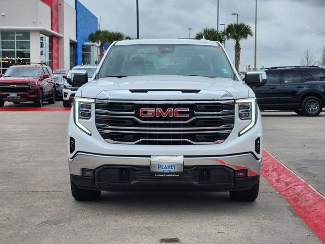 Used 2026 GMC Sierra 1500 SLT image 2