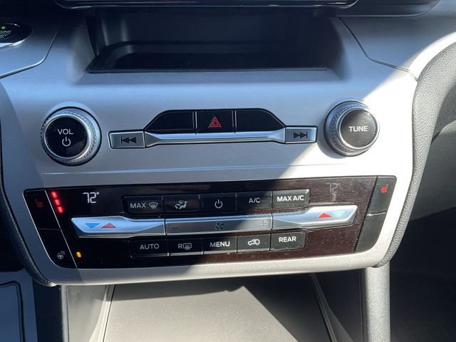 Certified 2021 Ford Explorer XLT w/ Equipment Group 202A image 20