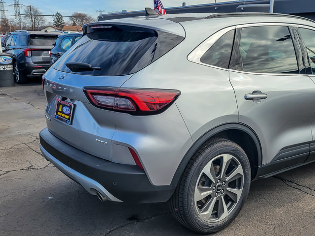 Certified 2024 Ford Escape Platinum image 5