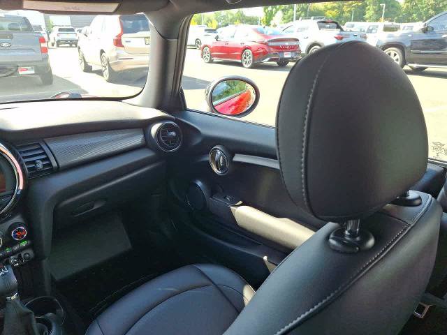 Used 2019 MINI Cooper 2-Door Hardtop FWD image 11