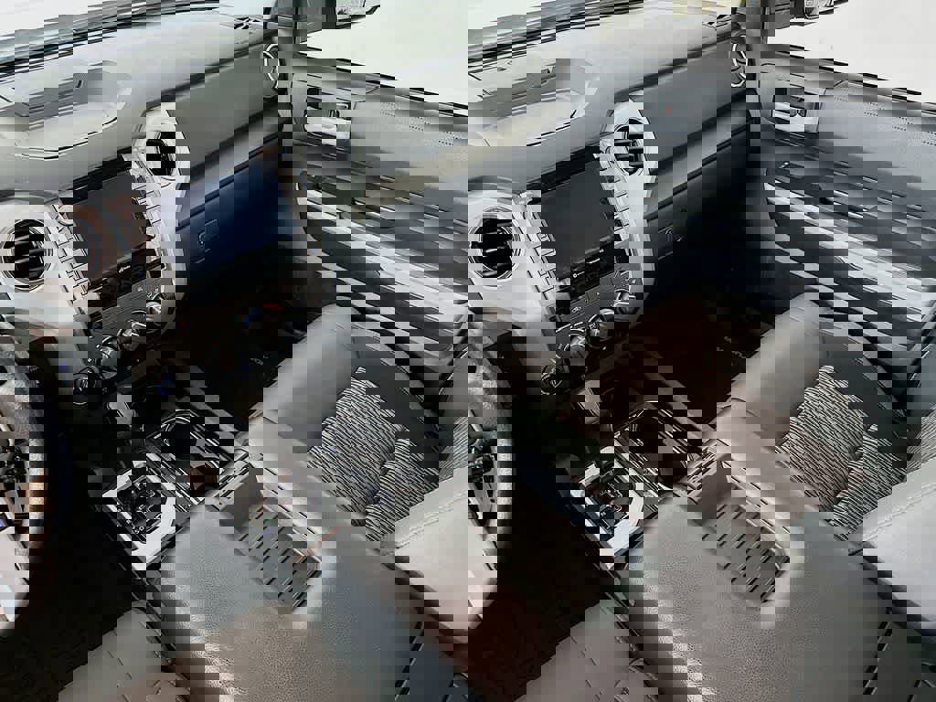 Used 2020 Toyota Tundra 4x4 Double Cab image 10