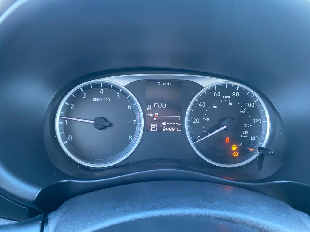 Used 2021 Nissan Kicks S image 18