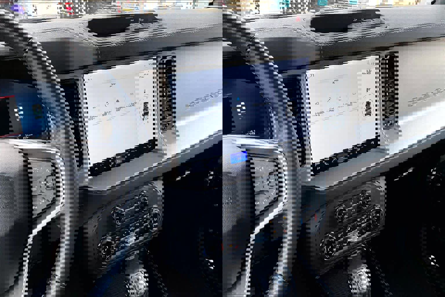 Certified 2025 Ford Bronco Outer Banks image 12