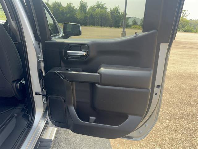 Used 2021 Chevrolet Silverado 1500 LT image 16