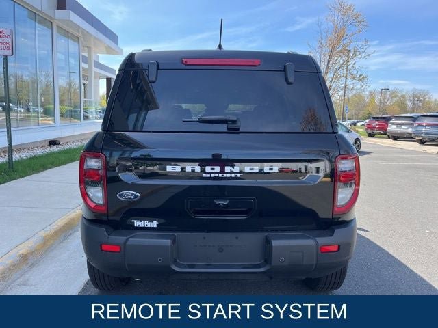 Certified 2025 Ford Bronco Sport Outer Banks w/ Outer Banks Tech Package+ AWD/4WD image 4