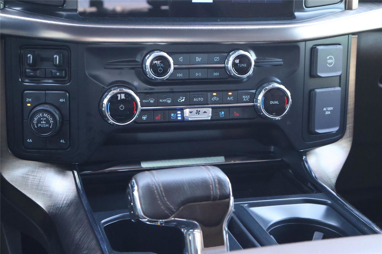 Certified 2024 Ford F150 King Ranch image 25