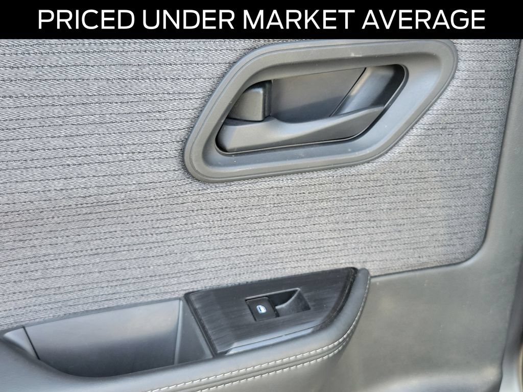 Used 2021 Nissan Rogue S FWD image 14