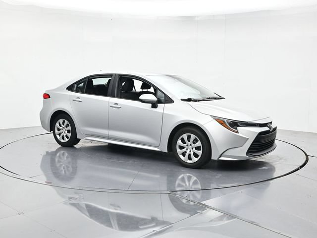 Used 2024 Toyota Corolla LE FWD image 6