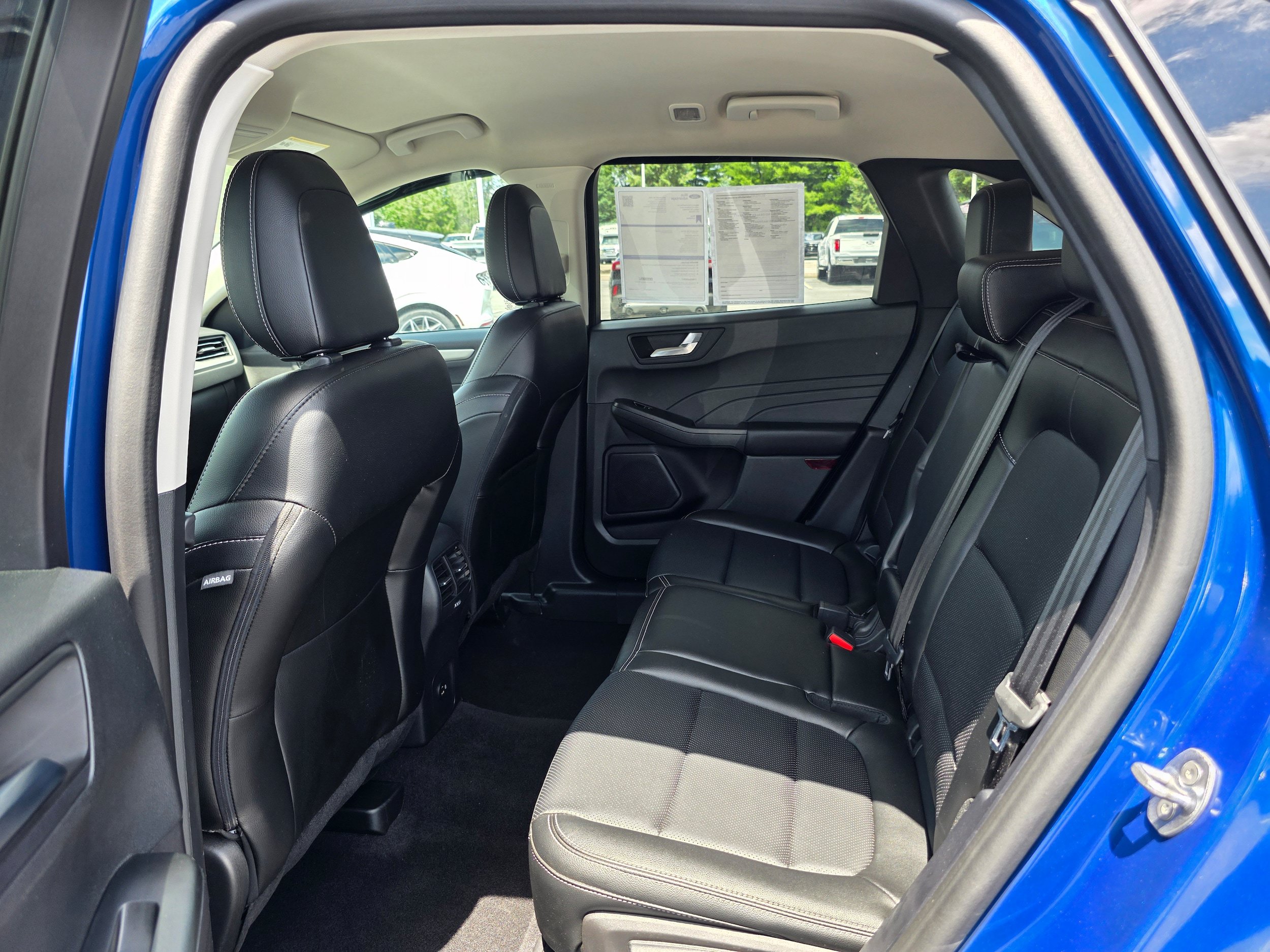 Certified 2022 Ford Escape SEL AWD/4WD image 10