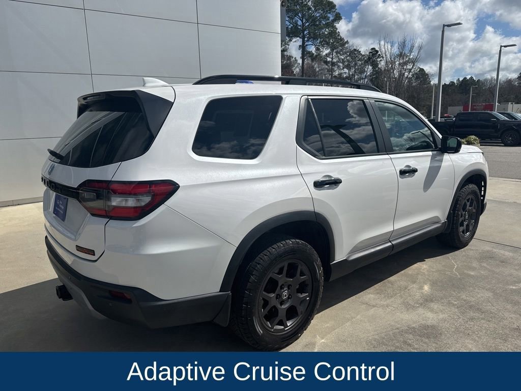 Used 2023 Honda Pilot TrailSport image 4