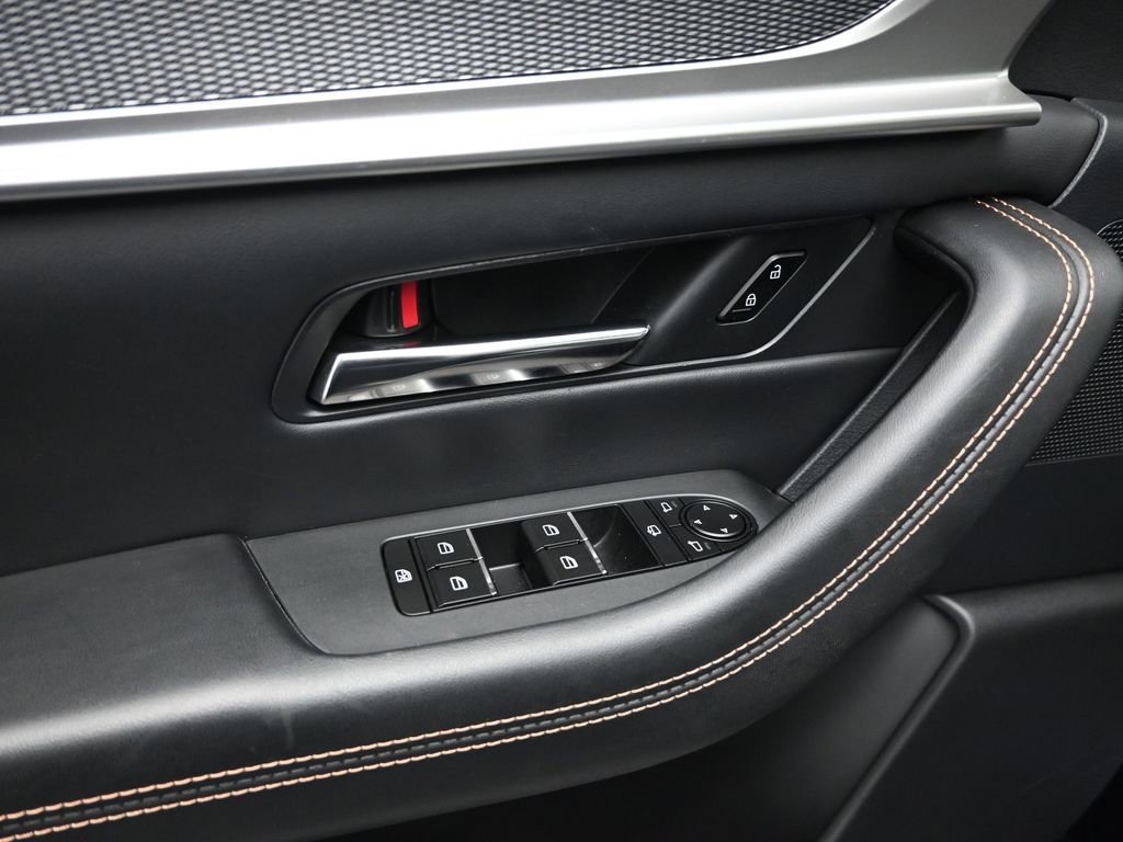 Used 2024 MAZDA CX-90 Plug-In Hybrid w/ Premium Plus image 39