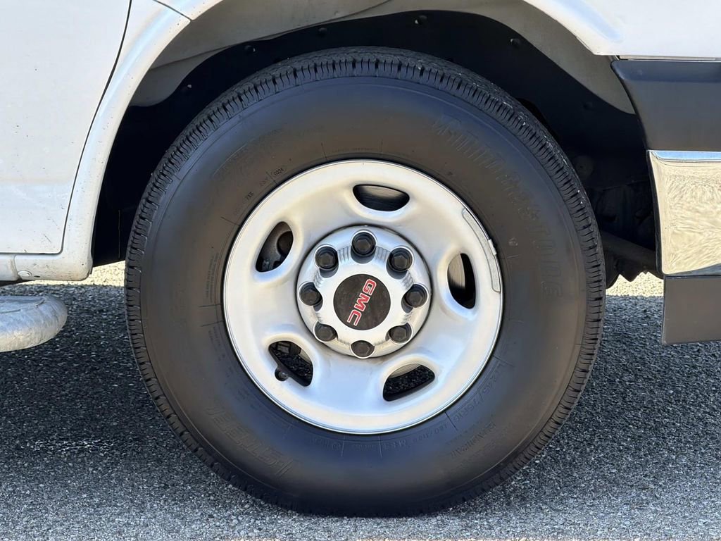 Used 2024 GMC Savana 2500 w/ Driver Convenience Package image 23