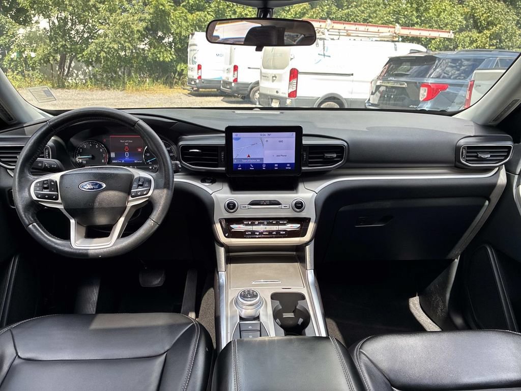 Certified 2023 Ford Explorer XLT w/ Equipment Group 202A AWD/4WD image 19