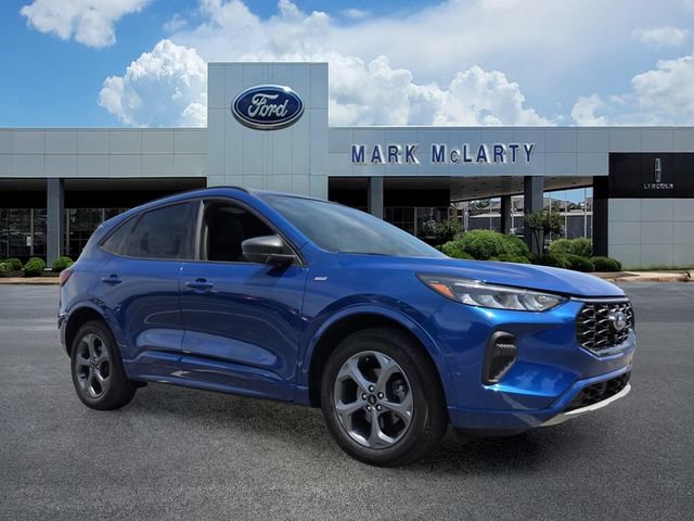 Certified 2023 Ford Escape ST-Line w/ Tech Pack #1 AWD/4WD image 7