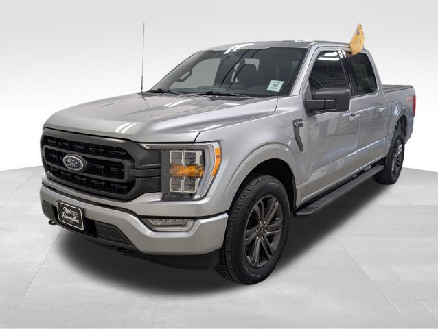 Certified 2022 Ford F150 XLT w/ Equipment Group 302A High image 4