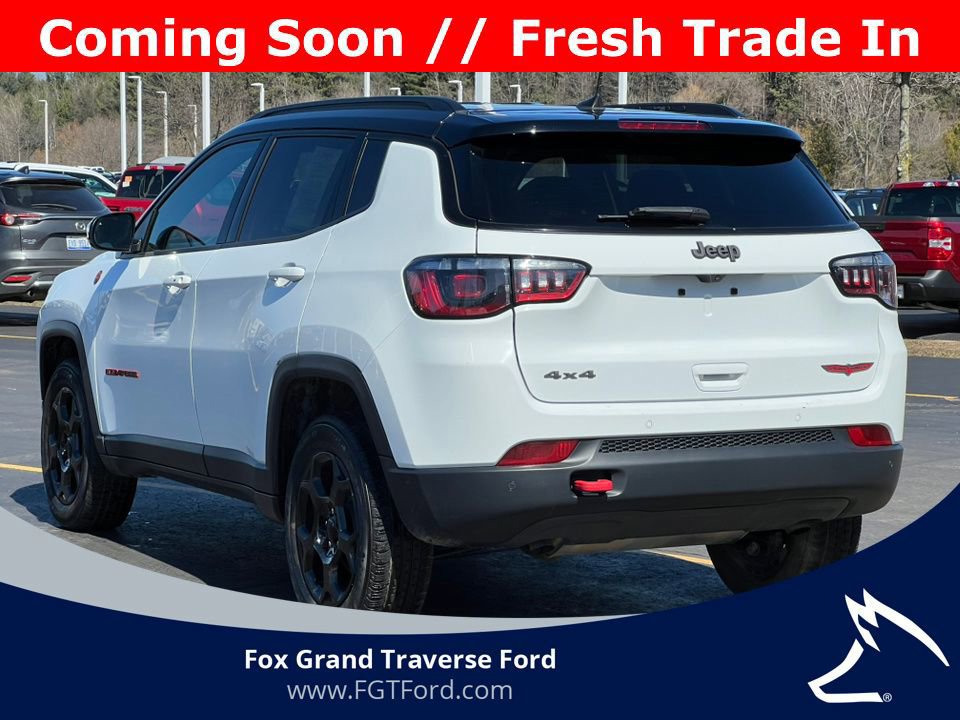 Used 2024 Jeep Compass Trailhawk AWD/4WD image 4
