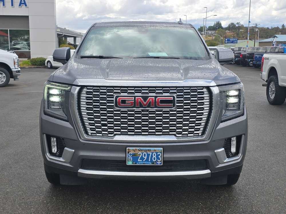 Used 2021 GMC Yukon Denali w/ Denali Premium Package AWD/4WD image 19