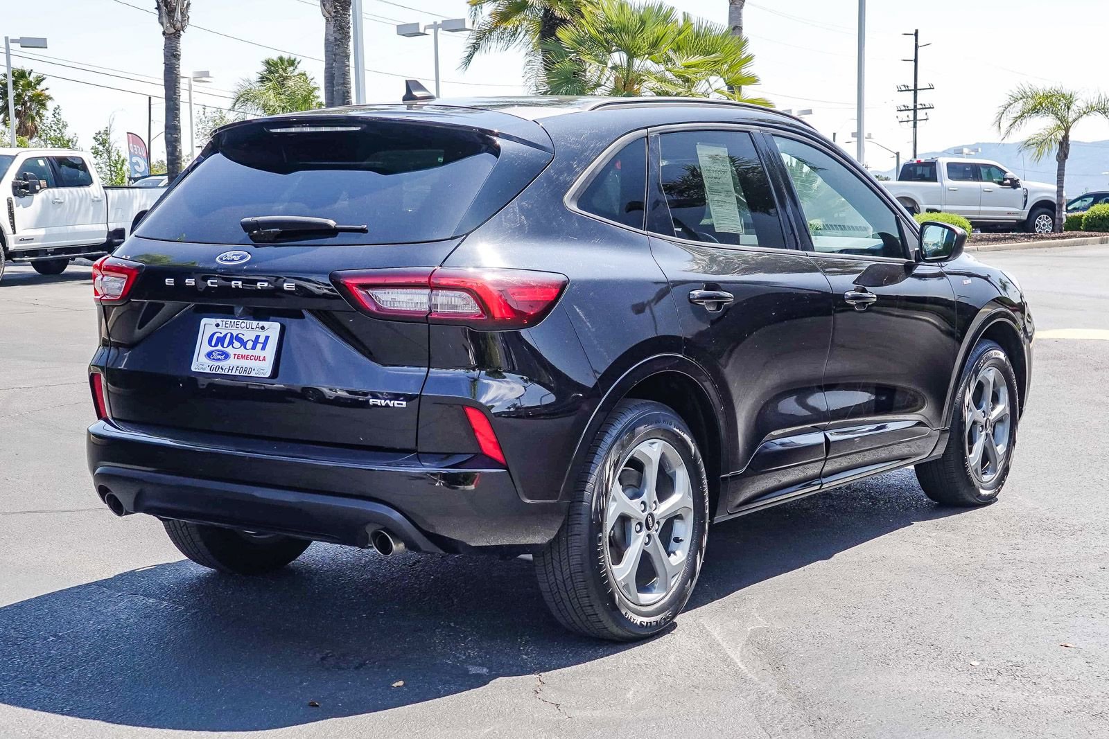 Certified 2024 Ford Escape ST-Line AWD/4WD image 4