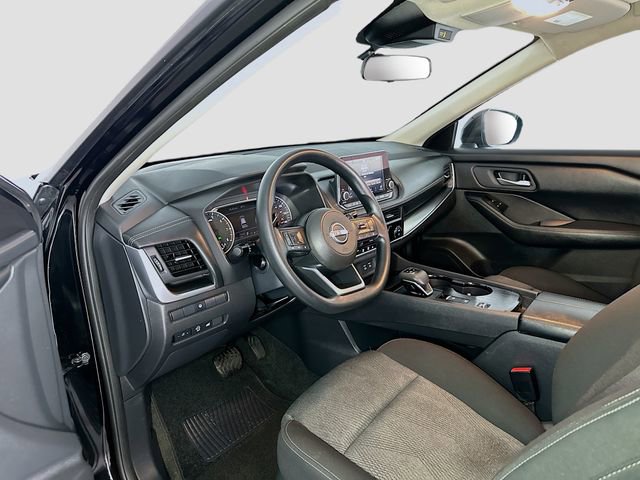 Used 2024 Nissan Rogue SV image 13