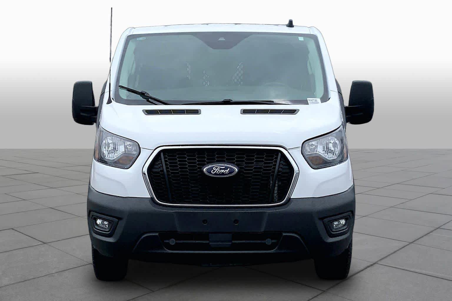 Certified 2024 Ford Transit 250 Low Roof w/ Exterior Upgrade Package RWD image 4