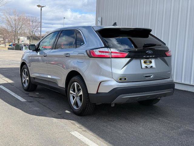 Certified 2024 Ford Edge SEL w/ Convenience Package AWD/4WD image 3