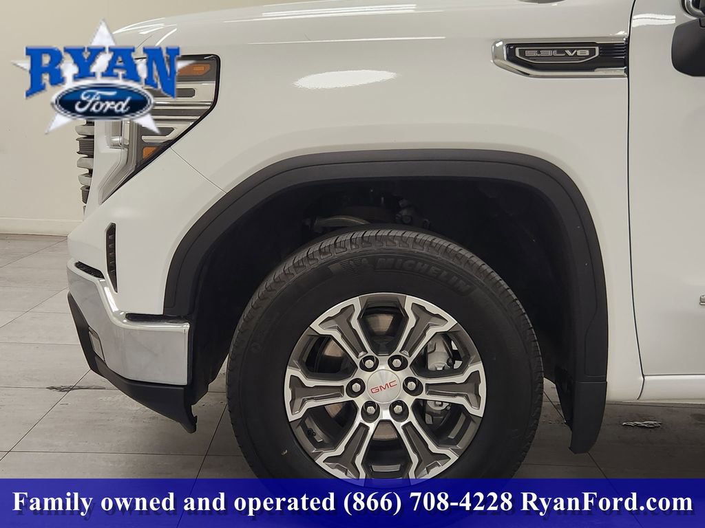 Used 2025 GMC Sierra 1500 SLT image 5
