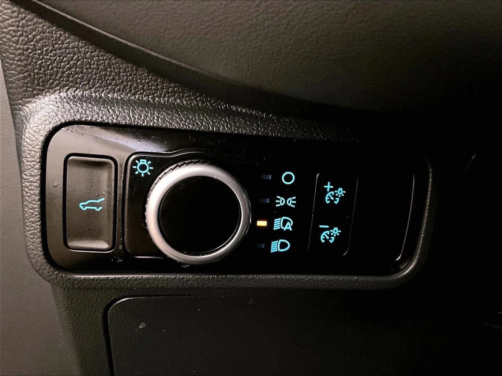 Certified 2025 Ford Explorer Active image 31