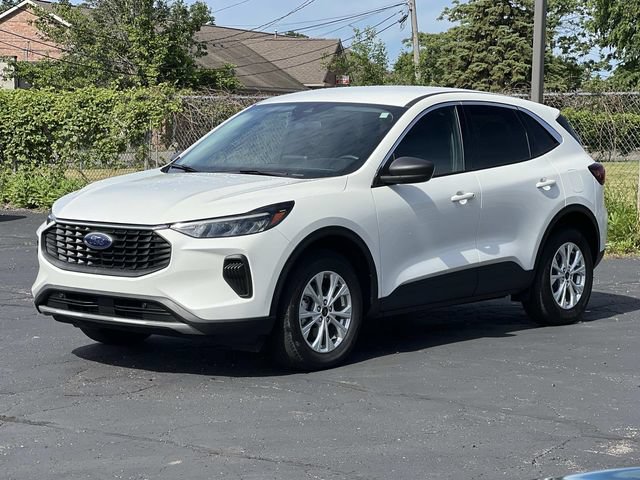 Certified 2023 Ford Escape Active AWD/4WD video 1