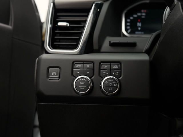 Used 2024 GMC Sierra 2500 Denali Ultimate image 29