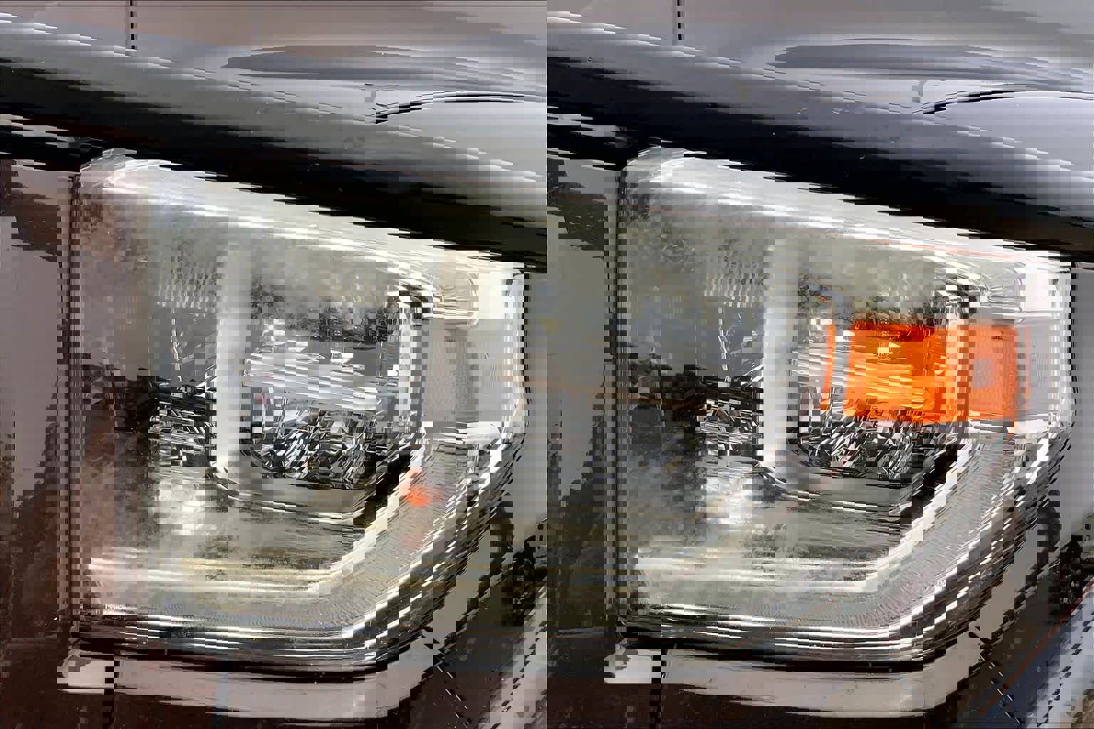 Used 2019 Toyota Tundra Platinum image 27