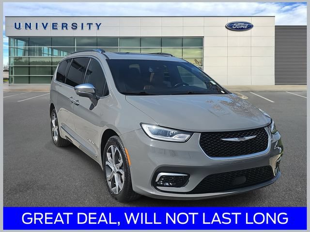 Used 2022 Chrysler Pacifica Pinnacle