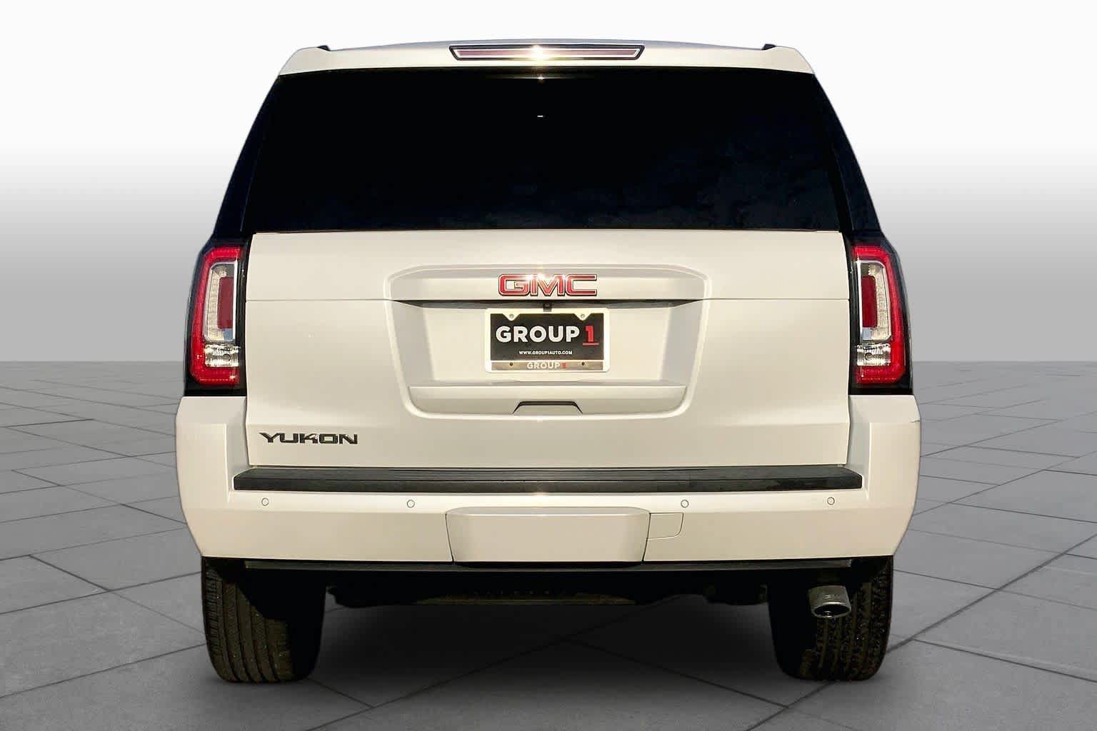 Used 2018 GMC Yukon SLT w/ Premium Edition RWD image 5