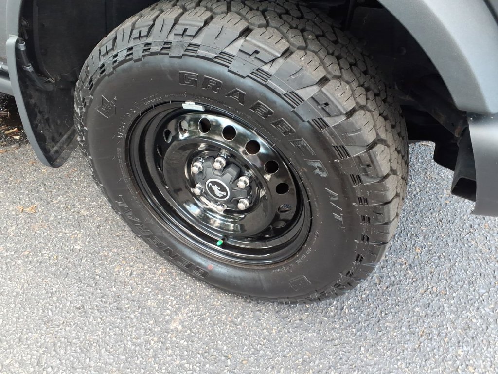 Certified 2023 Ford Bronco 2-Door AWD/4WD image 7