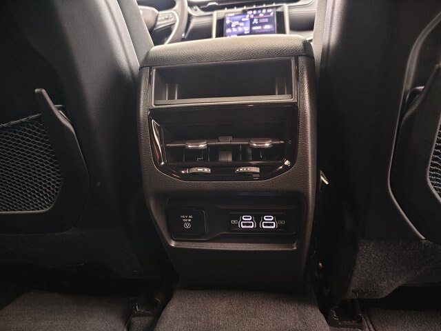 Used 2023 Jeep Grand Cherokee Altitude AWD/4WD image 30