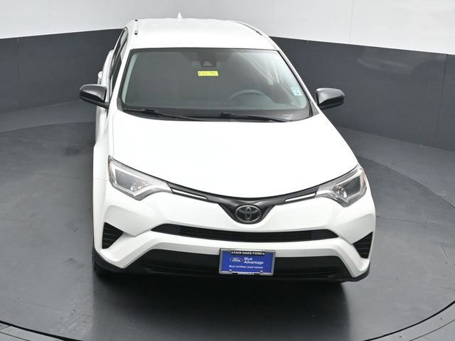 Used 2018 Toyota RAV4 LE w/ All Weather Liner Package AWD/4WD image 23