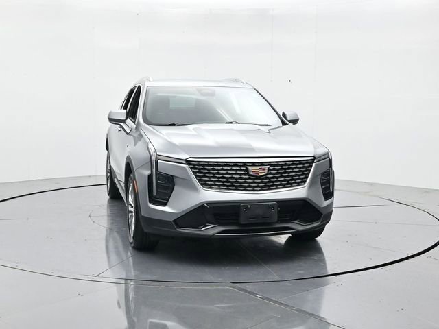 Used 2024 Cadillac XT4 Premium Luxury FWD image 4