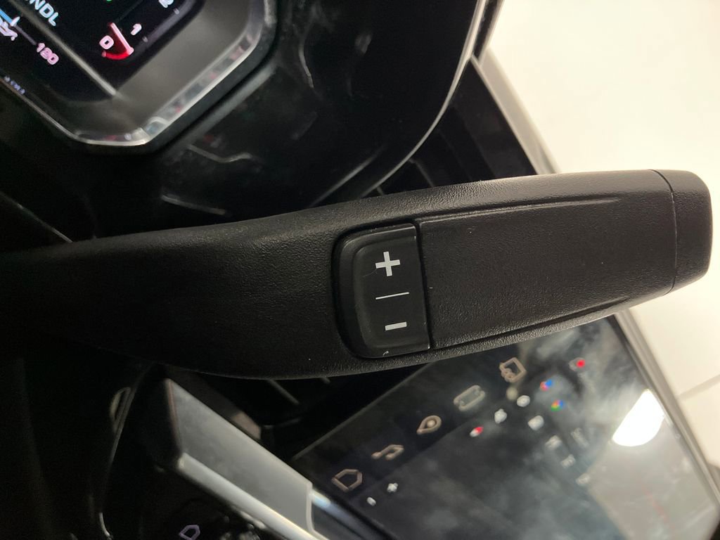 Used 2022 GMC Sierra 1500 SLE image 28