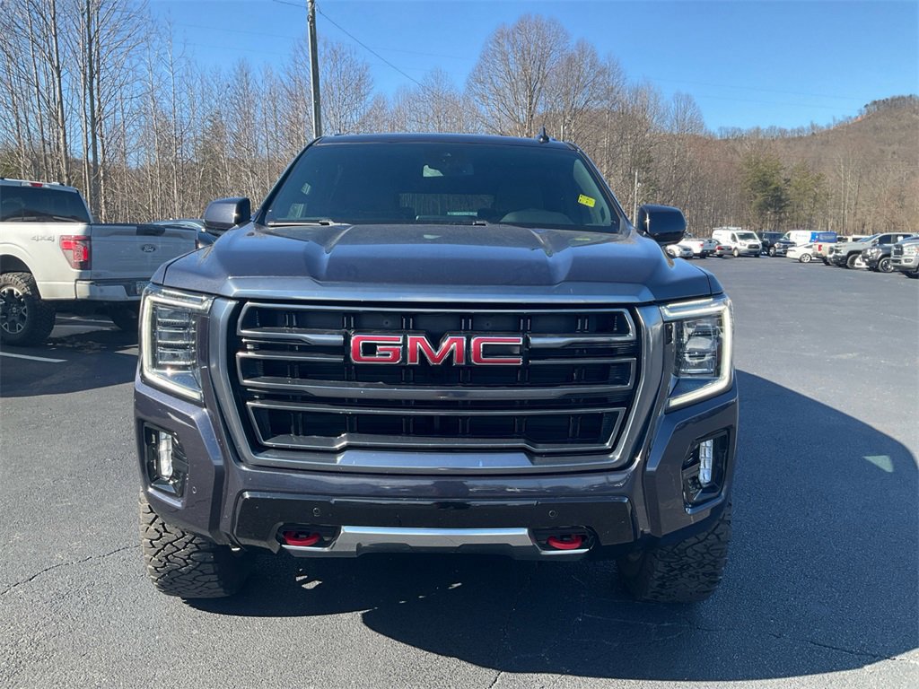 Used 2023 GMC Yukon XL AT4 image 8