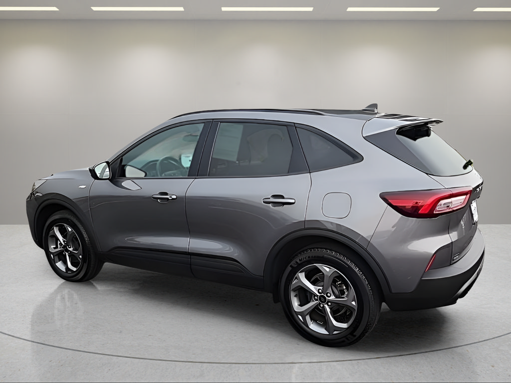 Certified 2025 Ford Escape ST-Line Select AWD/4WD image 6