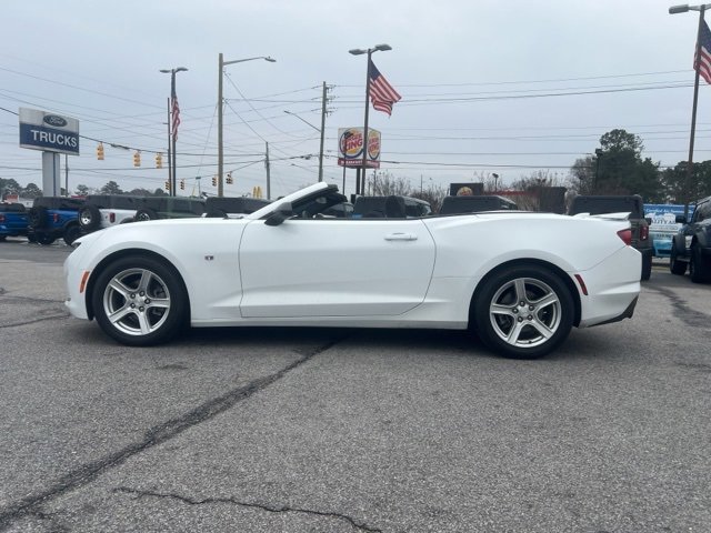 Used 2023 Chevrolet Camaro LT image 3