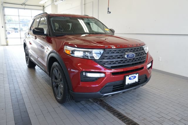 Certified 2023 Ford Explorer XLT w/ Equipment Group 202A AWD/4WD image 17