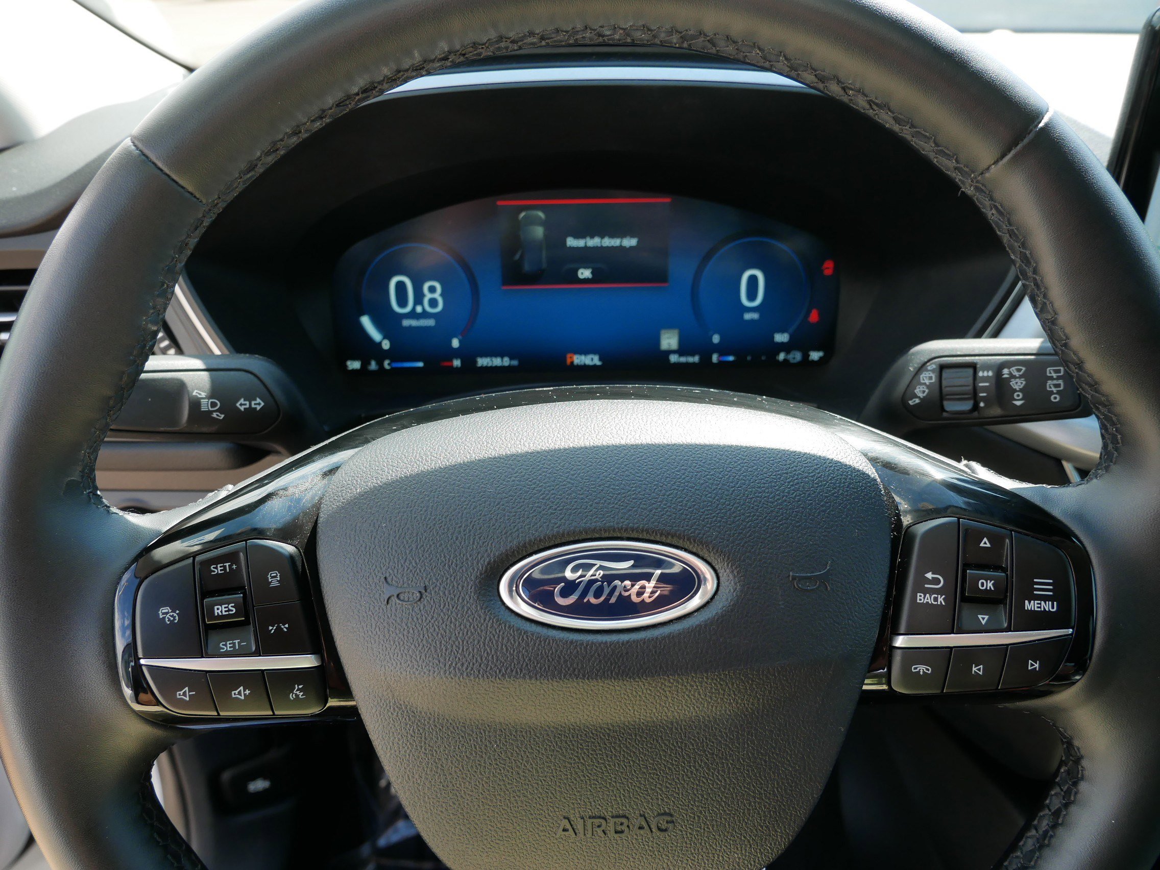 Certified 2024 Ford Escape Platinum AWD/4WD image 25