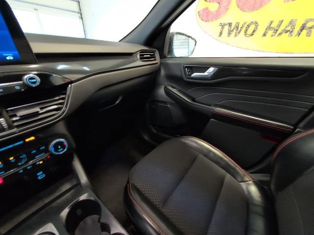 Certified 2023 Ford Escape ST-Line image 26